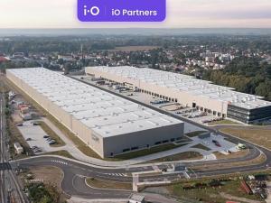 Pronájem skladu, Pardubice, Nádražní, 7823 m2