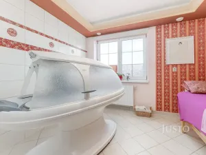 Prodej kanceláře, Uherské Hradiště, V Zahradách, 474 m2