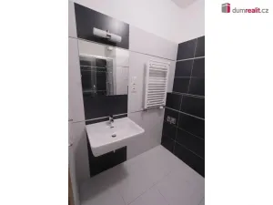Pronájem bytu 2+kk, Praha - Čakovice, Bermanova, 51 m2