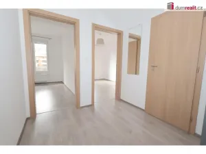 Pronájem bytu 2+kk, Praha - Čakovice, Bermanova, 51 m2