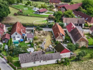 Prodej pozemku pro bydlení, Milínov, 712 m2