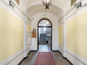 Pronájem bytu 2+1, Praha - Nové Město, V tůních, 70 m2