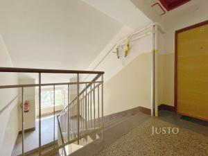 Prodej bytu 3+1, Praha, Biskupcova, 83 m2