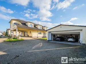 Prodej pozemku pro bydlení, Praha - Šeberov, K Hrnčířům, 2233 m2