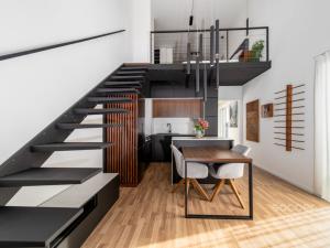 Prodej bytu 1+kk, Praha - Libeň, Novovysočanská, 54 m2