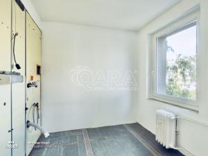 Prodej bytu 3+1, Praha - Lhotka, Novodvorská, 75 m2