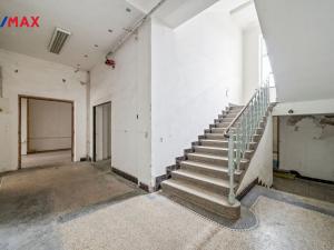 Prodej rodinného domu, Hronov, Čapkova, 400 m2