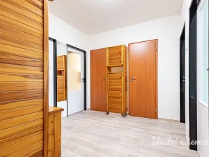 Pronájem bytu 3+1, Praha - Žižkov, Hartigova, 64 m2