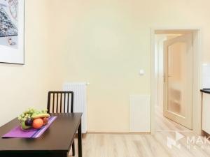 Pronájem bytu 1+1, Praha - Vinohrady, Máchova, 40 m2
