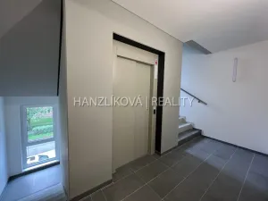 Pronájem bytu 1+kk, České Budějovice, O. Nedbala, 51 m2