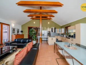 Prodej rodinného domu, Ostrava, Nad Úhorem, 262 m2