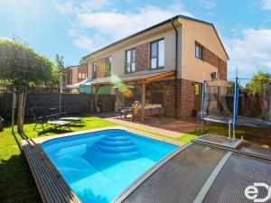 Prodej rodinného domu, Říčany, Krabošická, 120 m2