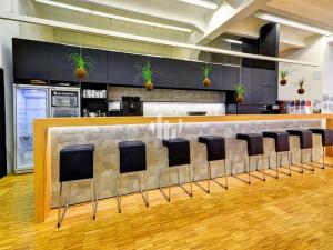 Pronájem kanceláře, Praha - Smíchov, Zubatého, 235 m2