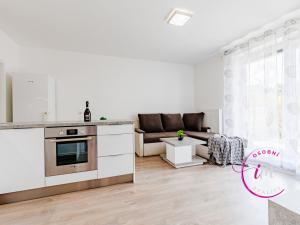 Pronájem bytu 2+kk, Jihlava, Halasova, 50 m2