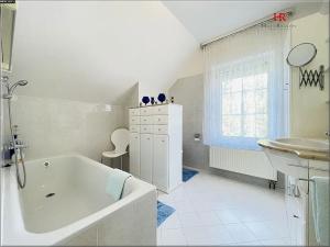 Prodej rodinného domu, Sulice, K Potoku, 192 m2