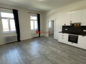 Pronájem bytu 1+1, Praha - Nové Město, Zlatnická, 39 m2