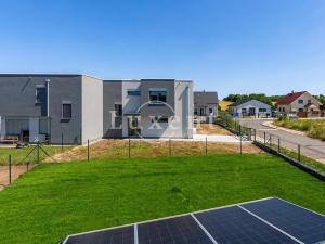 Prodej rodinného domu, Chýně, Cenomanská, 174 m2