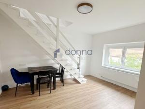 Pronájem rodinného domu, Praha, Hornoměcholupská, 230 m2