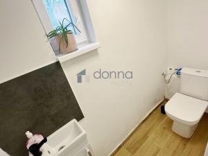 Pronájem rodinného domu, Praha, Hornoměcholupská, 230 m2