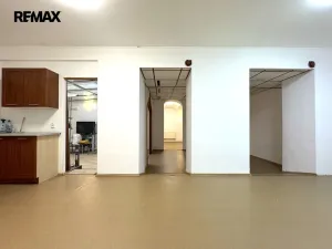 Pronájem obchodního prostoru, Olomouc, Šemberova, 99 m2
