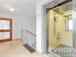 Prodej bytu 2+kk, Praha - Horní Měcholupy, Hornoměcholupská, 49 m2