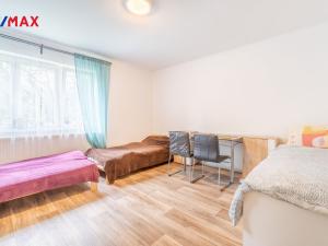 Prodej bytu 3+1, Říčany - Voděrádky, Krabošická, 58 m2