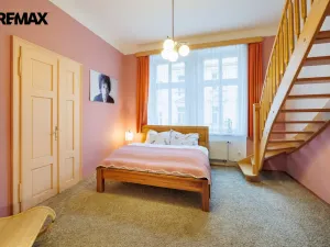 Pronájem bytu 4+1, Karlovy Vary, Jaltská, 108 m2