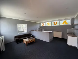 Pronájem výrobních prostor, Chomutov, 147 m2