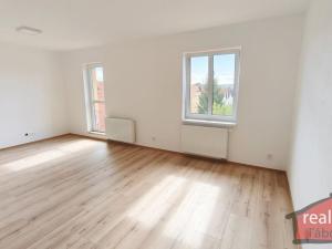 Prodej bytu 2+kk, Nupaky, Nupacká, 60 m2