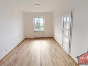 Prodej bytu 2+kk, Nupaky, Nupacká, 60 m2