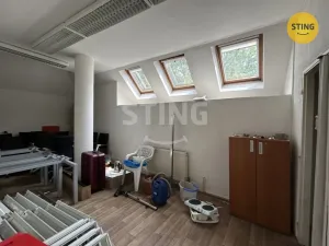 Pronájem kanceláře, Karviná, Karola Śliwky, 830 m2