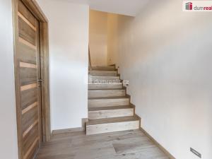 Prodej rodinného domu, Praha - Nedvězí, Slámova, 226 m2