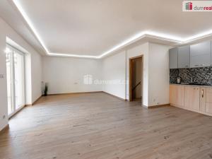 Prodej rodinného domu, Praha - Nedvězí, Slámova, 226 m2