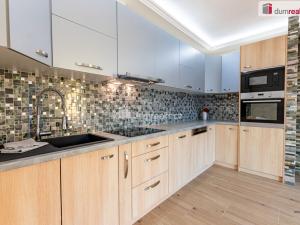 Prodej rodinného domu, Praha - Nedvězí, Slámova, 226 m2