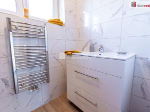 Prodej rodinného domu, Praha - Nedvězí, Slámova, 226 m2