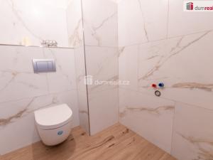 Prodej rodinného domu, Praha - Nedvězí, Slámova, 226 m2
