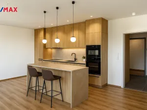 Prodej bytu 3+kk, Karlovy Vary, Šumavská, 101 m2