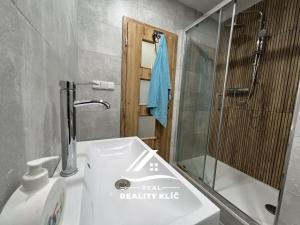 Prodej bytu 3+kk, Ostrava, Václava Košaře, 45 m2
