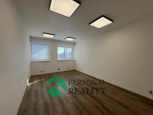 Pronájem skladu, Herink, Hlavní, 1890 m2