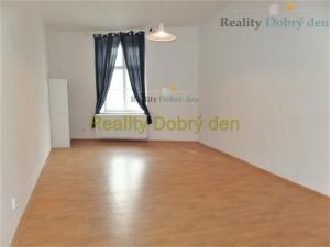 Pronájem bytu 2+1, Opava, Dolní náměstí, 80 m2