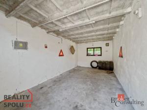 Prodej rodinného domu, Dubenec, 500 m2