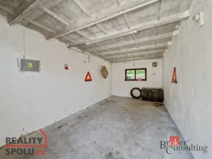 Prodej rodinného domu, Dubenec, 500 m2