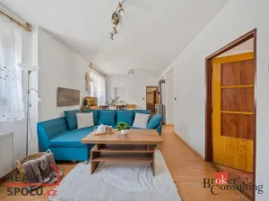 Prodej rodinného domu, Dubenec, 450 m2