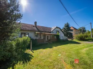 Prodej rodinného domu, Dubenec, 450 m2