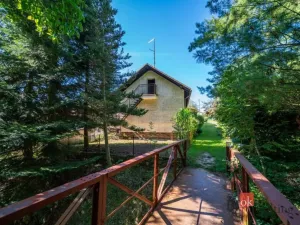 Prodej rodinného domu, Dubenec, 450 m2
