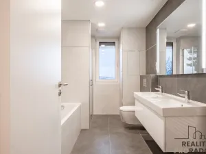 Pronájem bytu 3+kk, Praha - Záběhlice, Klapálkova, 220 m2