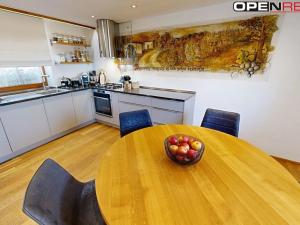 Prodej vícegeneračního domu, Dolní Bojanovice, Vinařská, 367 m2