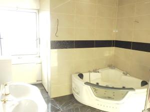 Prodej rodinného domu, Ruda, Pražská, 400 m2