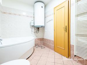 Pronájem bytu 4+kk, Praha - Vinoř, Labětínská, 116 m2