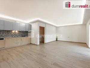 Pronájem vily, Praha, Slámova, 226 m2